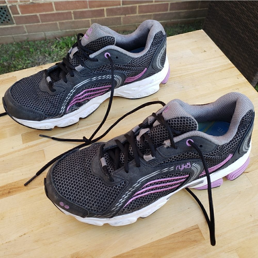 Ryka Women’s Ultimate Running Shoes Size 8. Black Pink Casual Sneakers